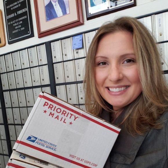 Meet Your Posher, Ehren - Picture 1 of 12